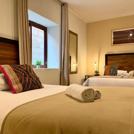 Hostal María Angola